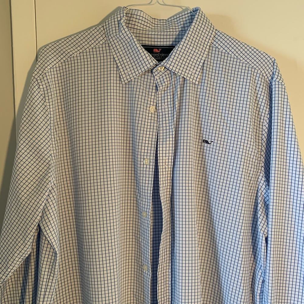 Vineyard Vines Men’s Button Down Whale Shirt
